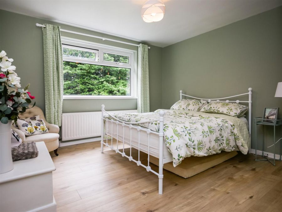 45 Alveston Park