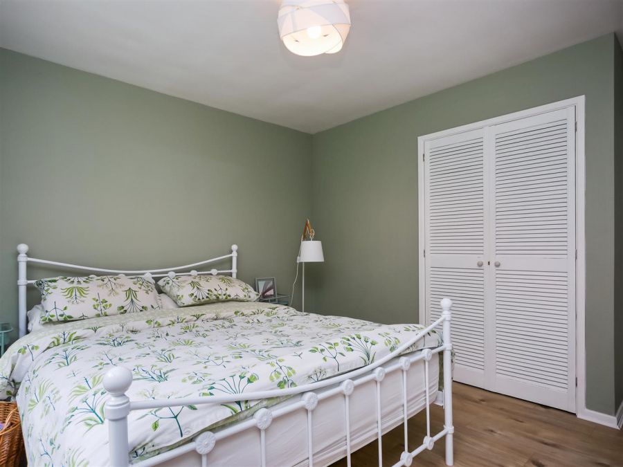 45 Alveston Park