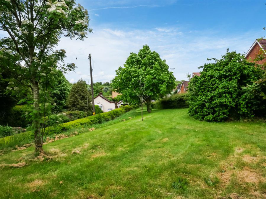 45 Alveston Park