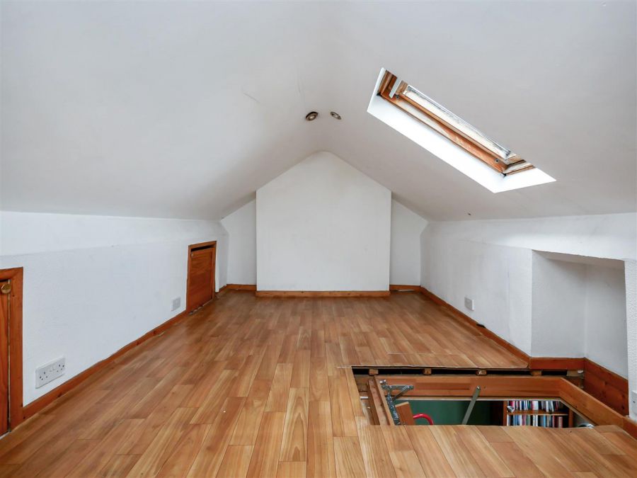 32 Florida Drive, Ravenhill Road