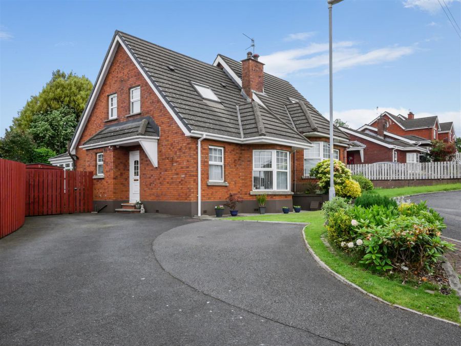 95 Ballylenaghan Heights