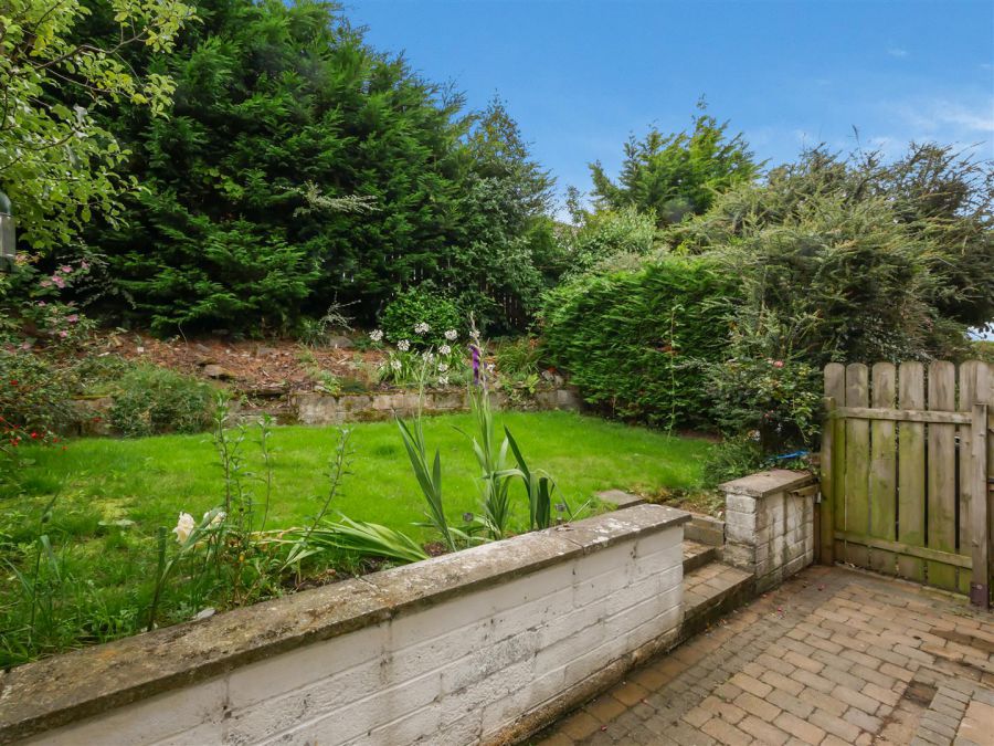 21 Burnside Park, Saintfield Road