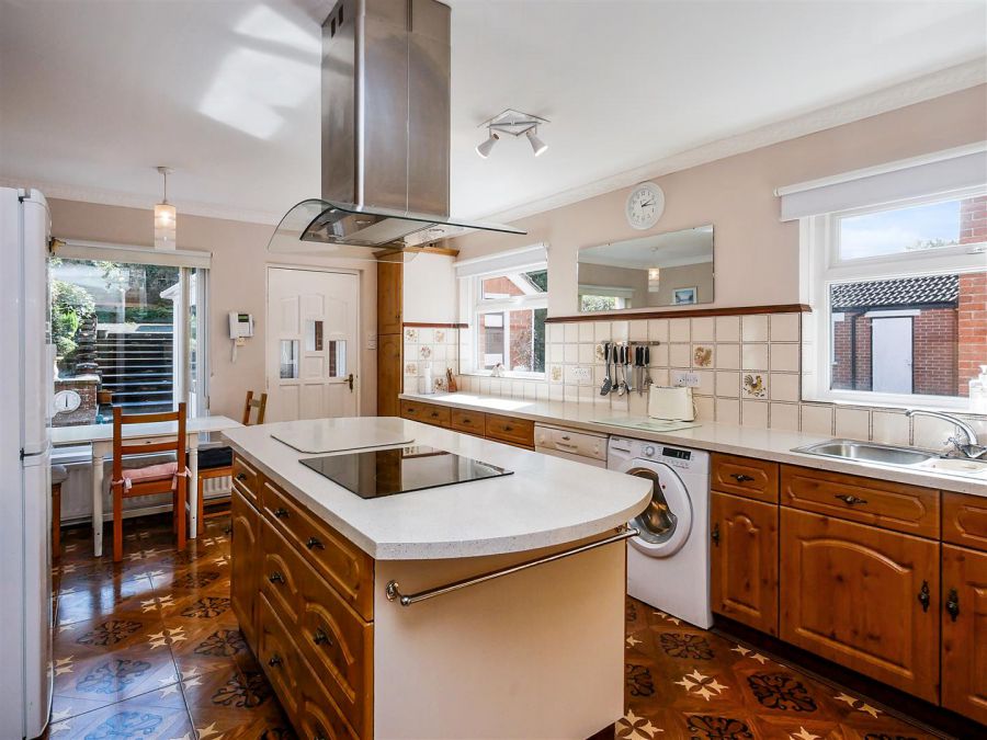 3 Loughview Drive