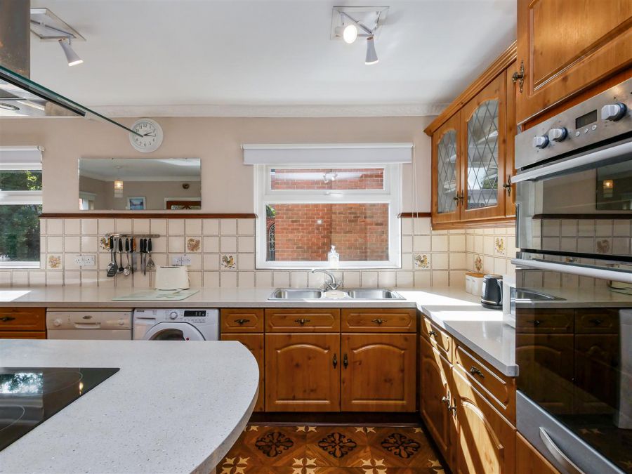 3 Loughview Drive