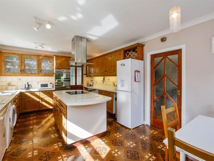 3 Loughview Drive