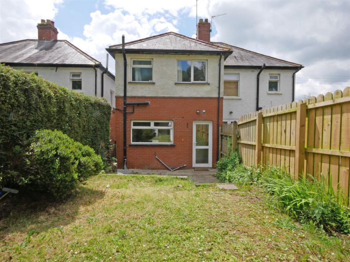 95 Old Milltown Road, Belvoir Park