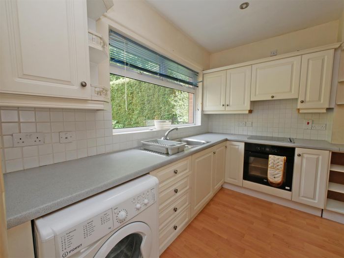 95 Old Milltown Road, Belvoir Park