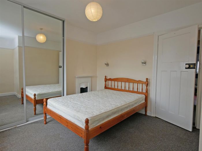 95 Old Milltown Road, Belvoir Park