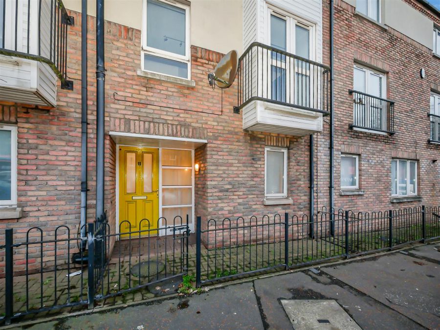 11 Kingscourt Close, Castlereagh Road