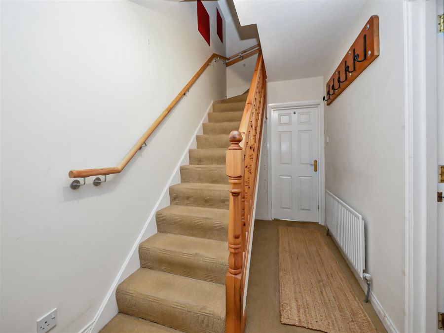 11 Kingscourt Close, Castlereagh Road