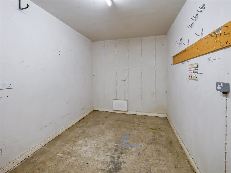 11 Kingscourt Close, Castlereagh Road