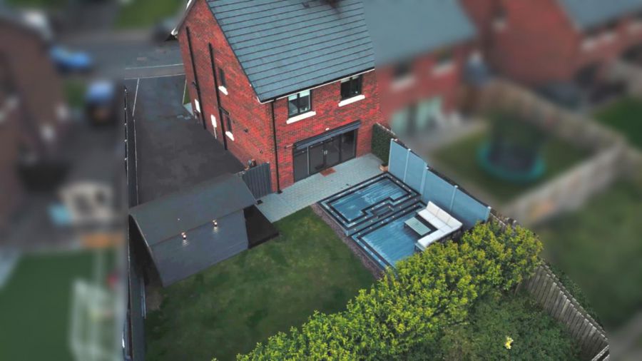 10 Baronsgrange Rise