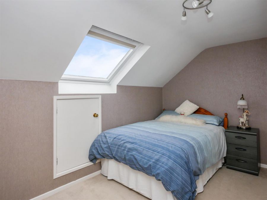 23 Cairnshill Green