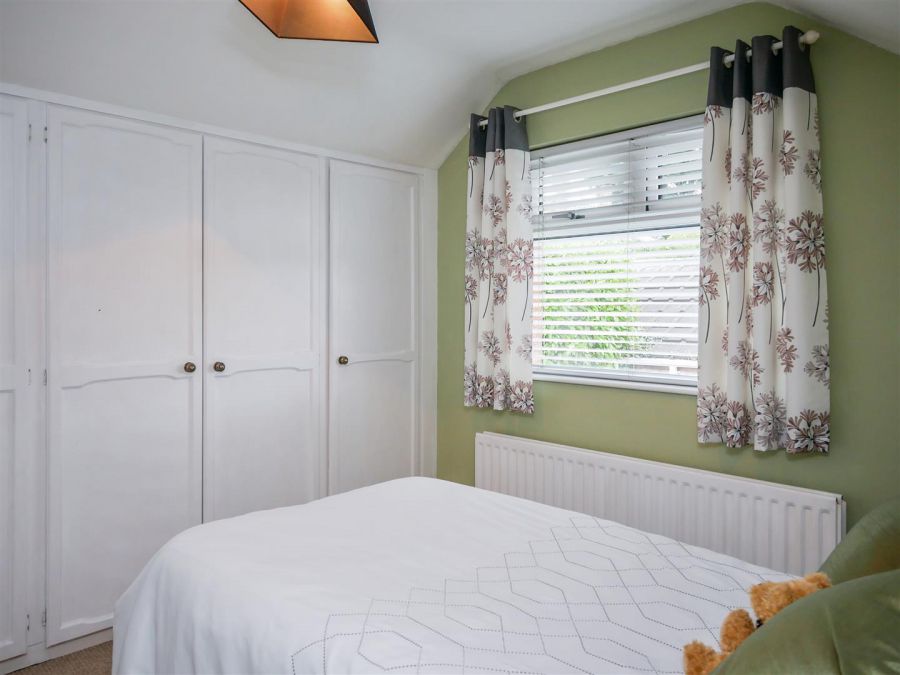 23 Cairnshill Green