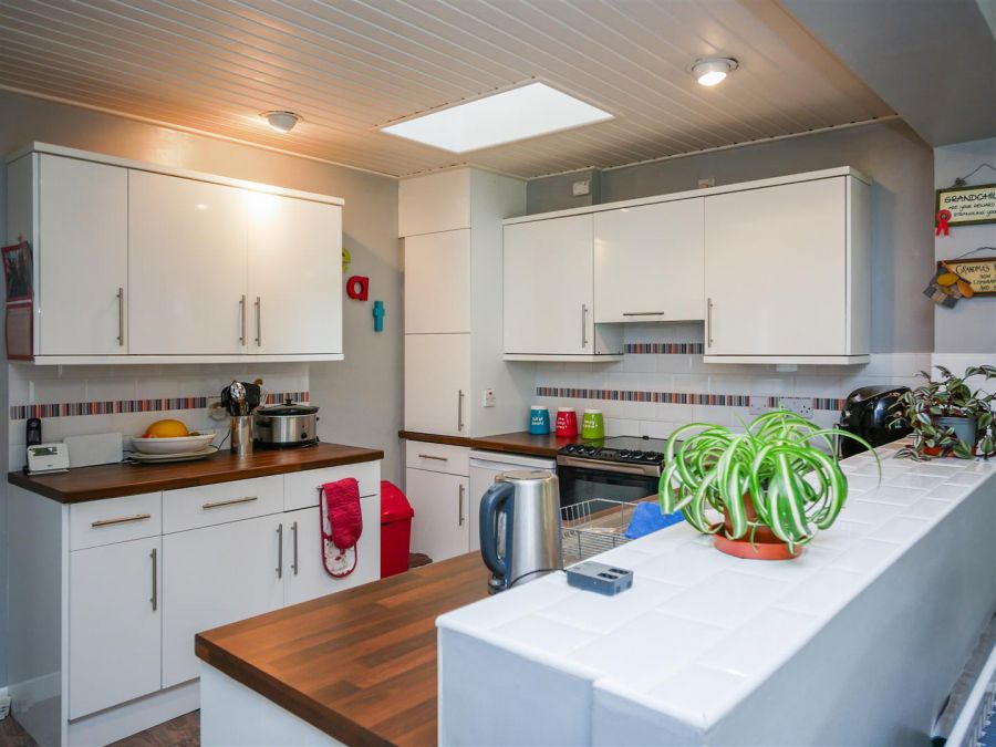 23 Cairnshill Green
