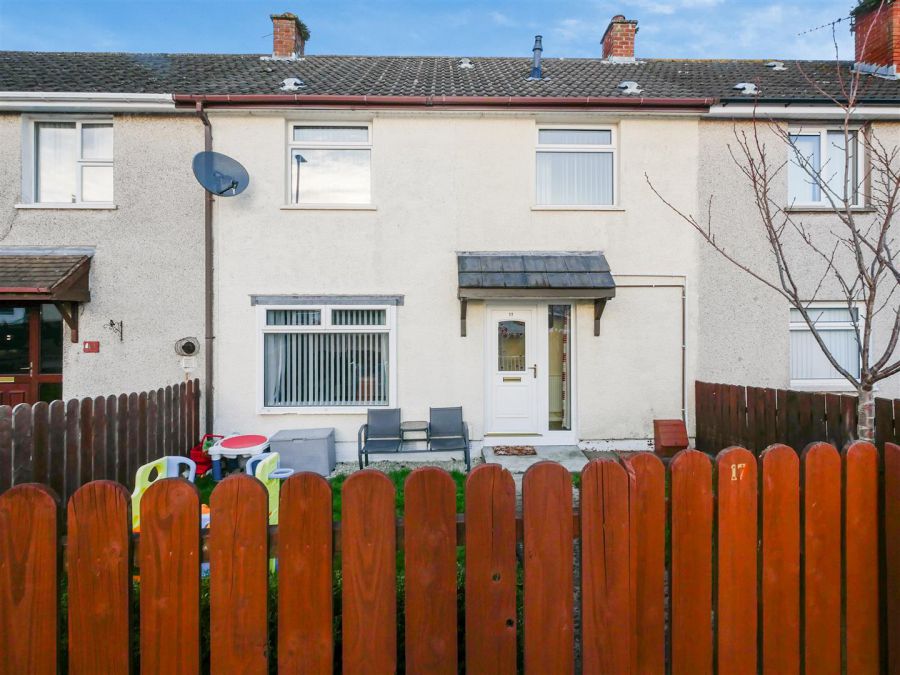 17 Kilwarlin Crescent, Belvoir Park