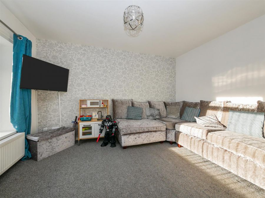 17 Kilwarlin Crescent, Belvoir Park