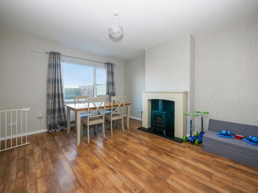 17 Kilwarlin Crescent, Belvoir Park