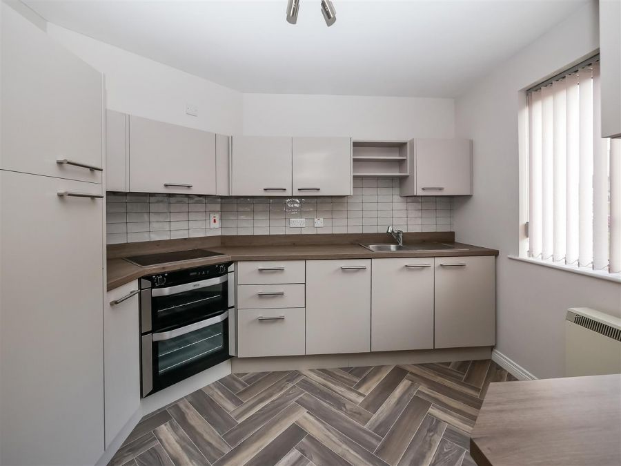 Apt 12 Queensfort Court, Saintfield Road