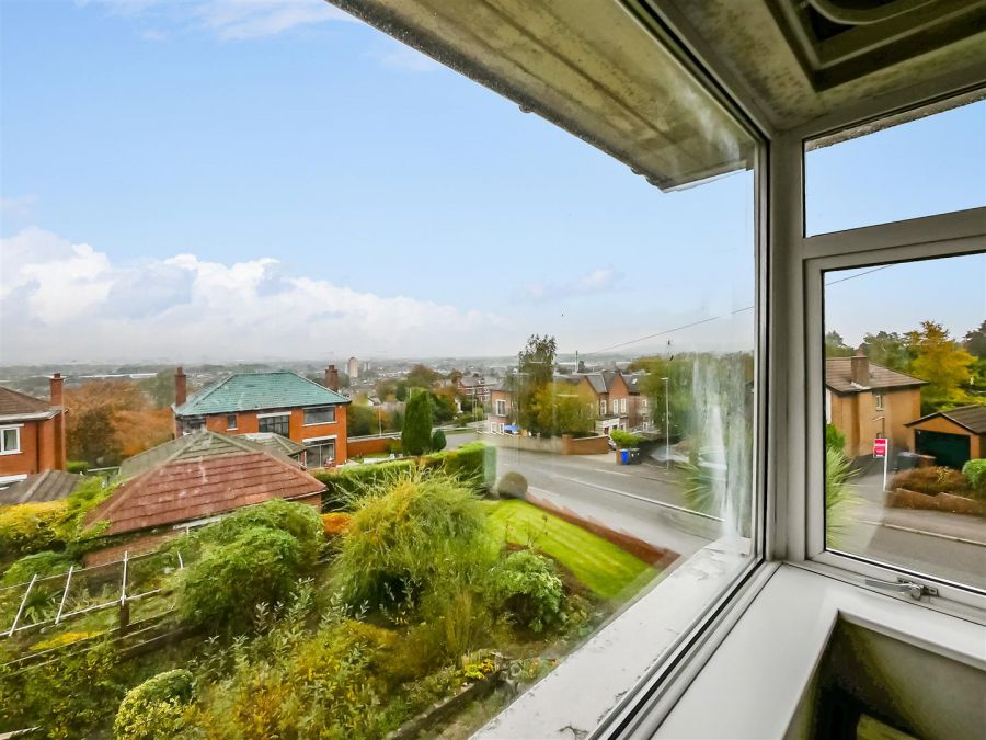 1 Beechgrove Park, Upper Knockbreda Road
