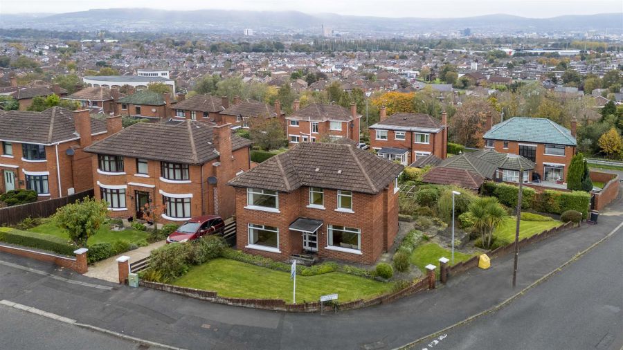 1 Beechgrove Park, Upper Knockbreda Road
