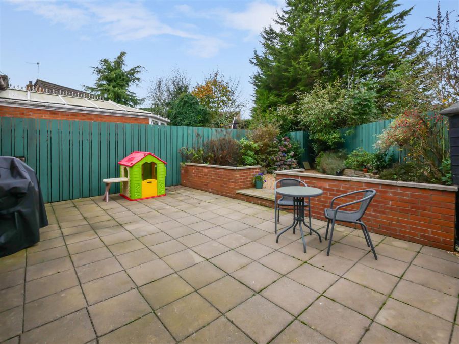 85 Baronscourt Road, Saintfield Road