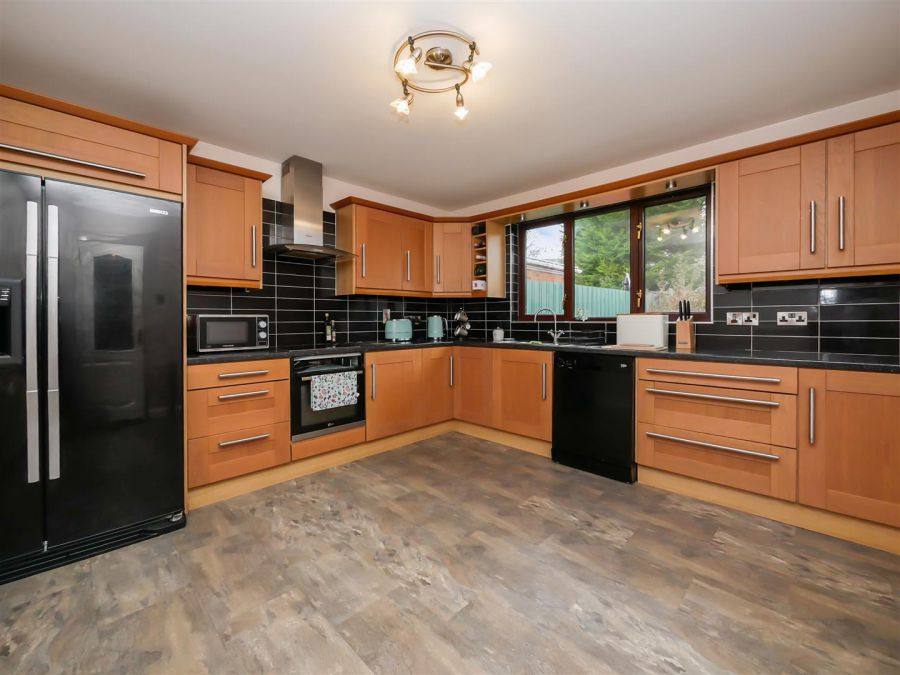 85 Baronscourt Road, Saintfield Road