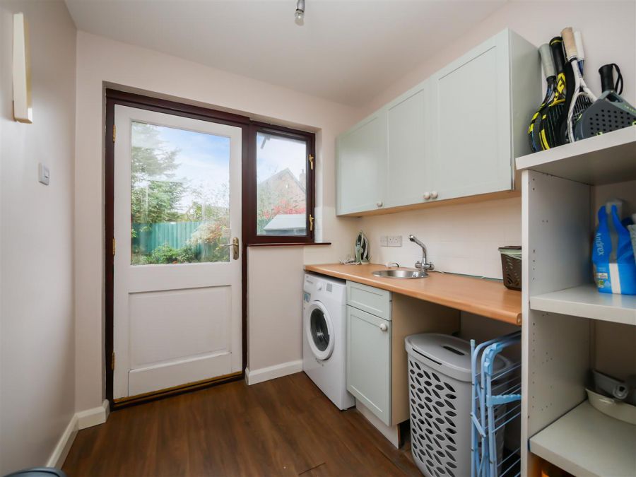 85 Baronscourt Road, Saintfield Road