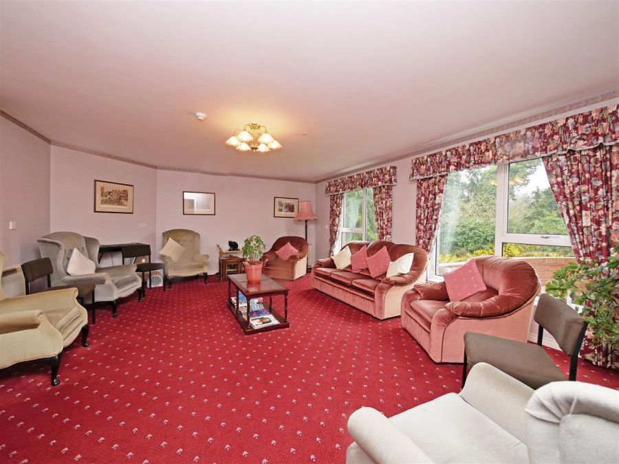28 Queensfort Court, Saintfield Road