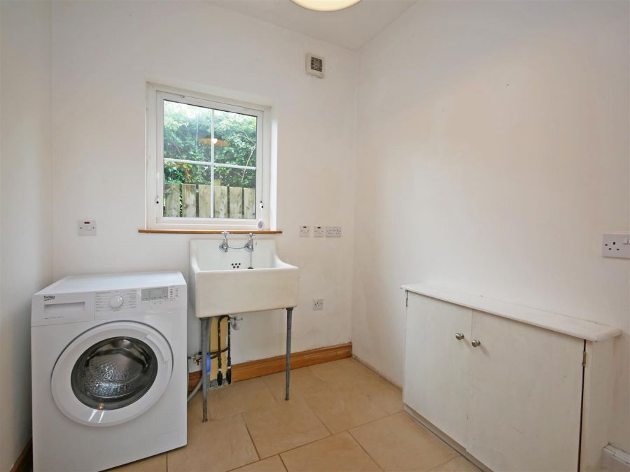 228 Hillhall Road