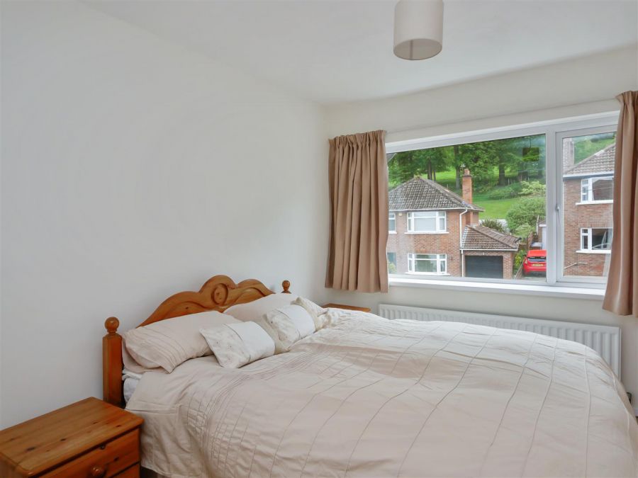 5 Beechgrove Avenue