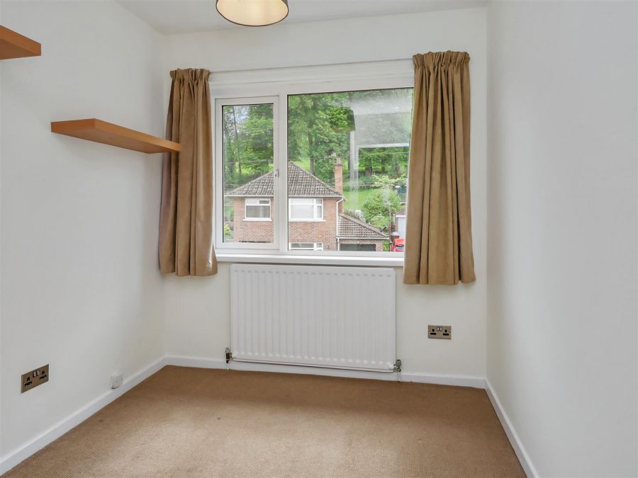 5 Beechgrove Avenue