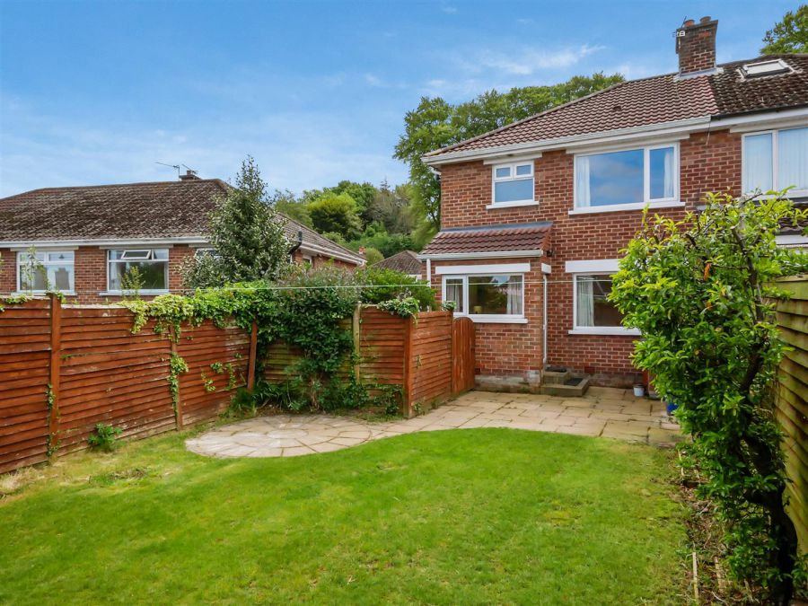 5 Beechgrove Avenue