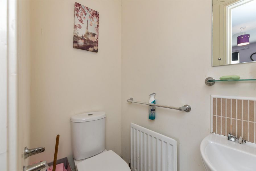 Apt 8 Willowbank Manor