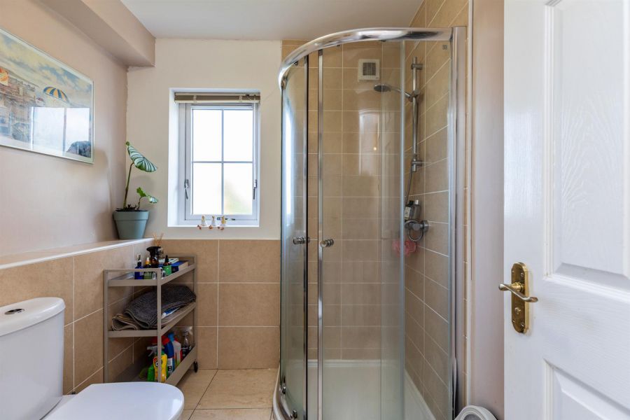 Apt 8 Willowbank Manor
