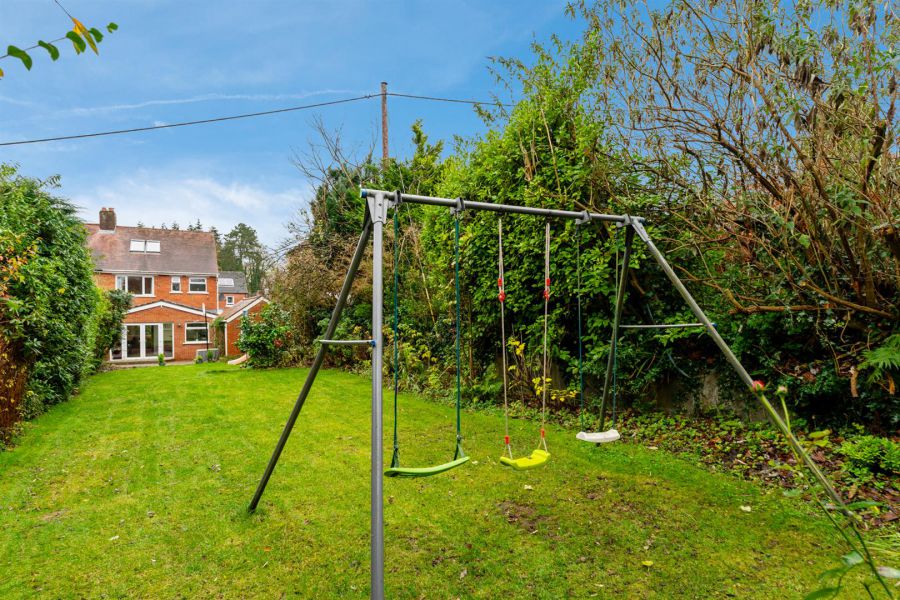 11 Breda Park