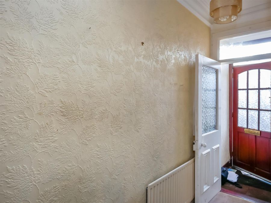 182 Ravenhill Avenue