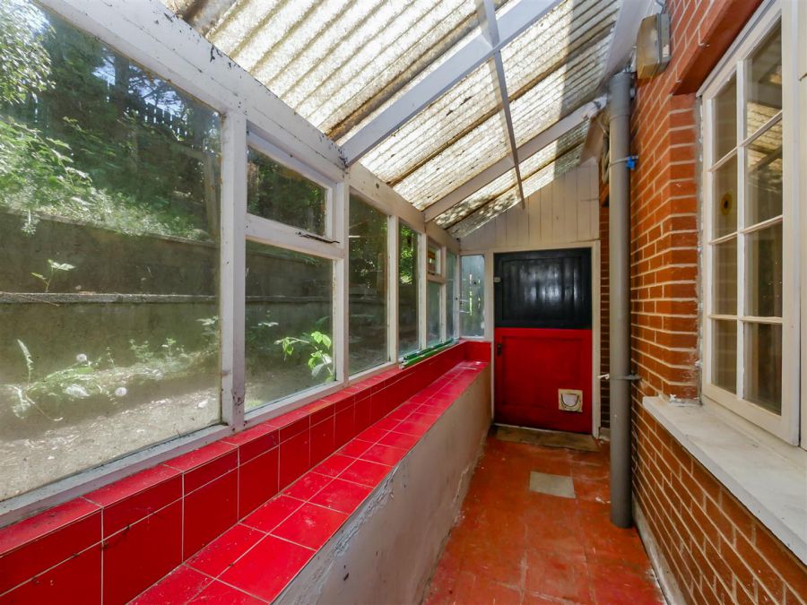 21 Newton Heights, Cairnshill Road