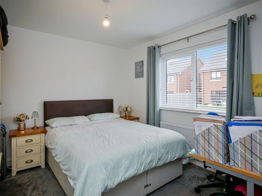 11 Baronsgrange Close
