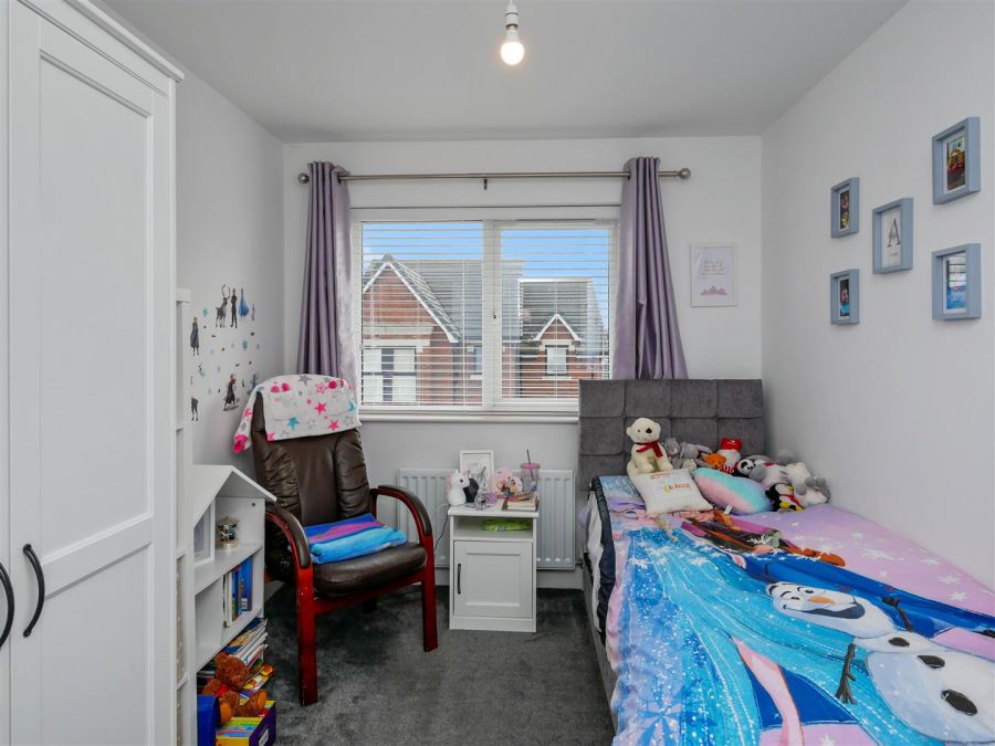 11 Baronsgrange Close