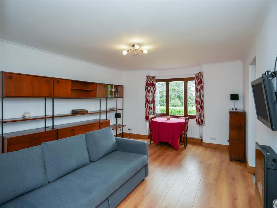 Apt, 11a Glencregagh Court