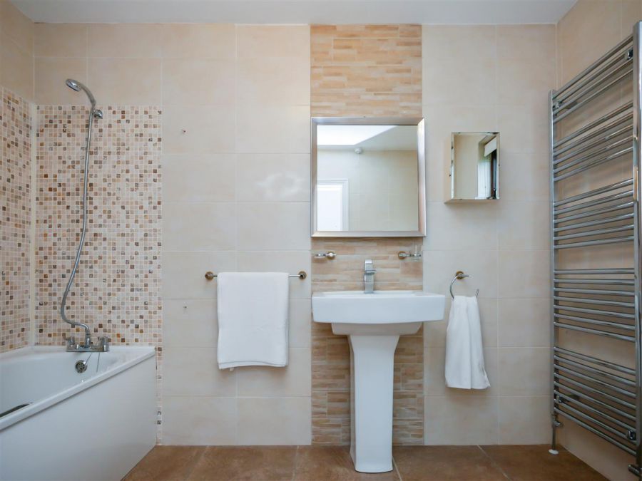 Apt, 11a Glencregagh Court