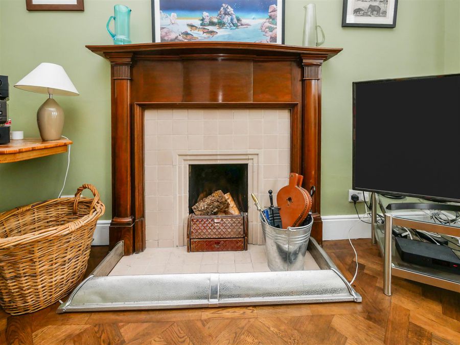 25 Gibson Park Gardens, Cregagh Road