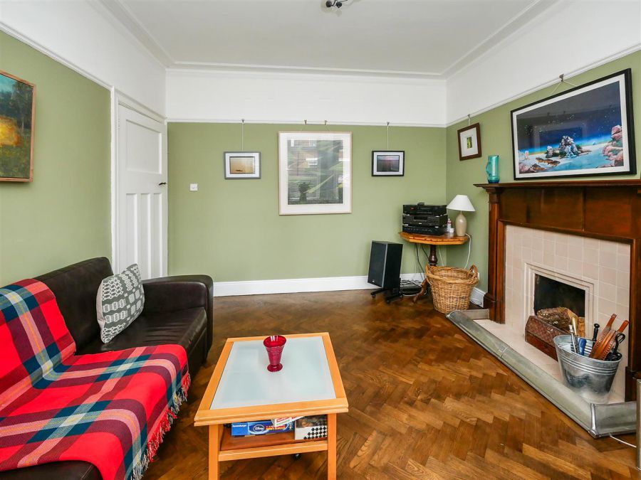 25 Gibson Park Gardens, Cregagh Road