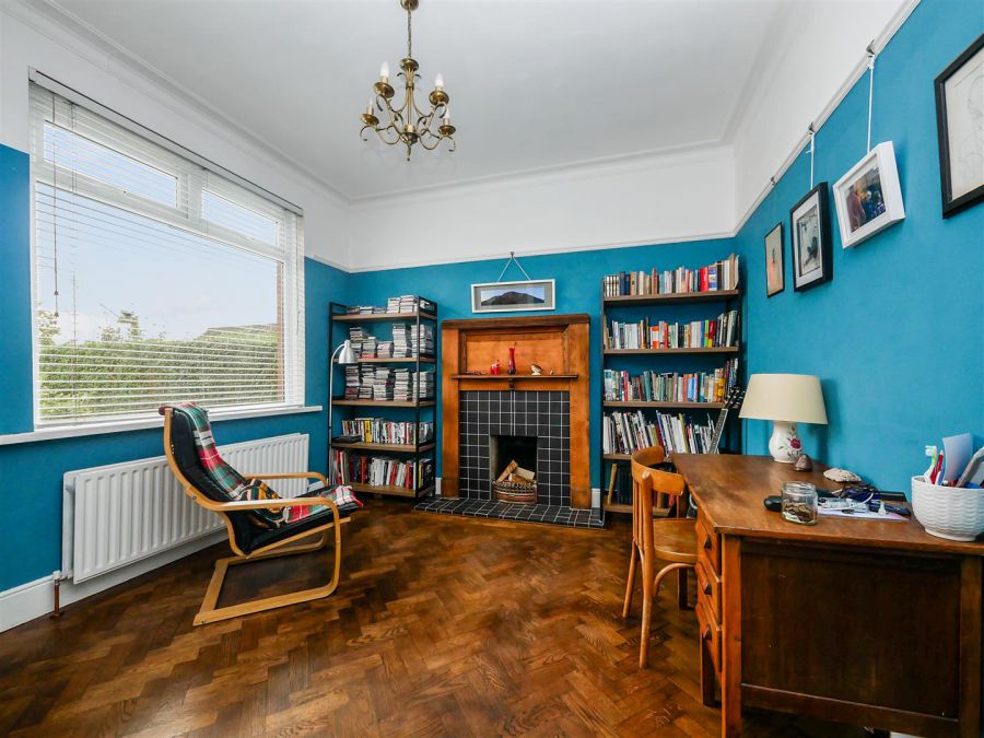 25 Gibson Park Gardens, Cregagh Road