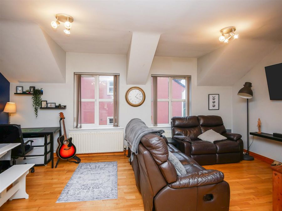 19 Hampton Court, Ballygowan