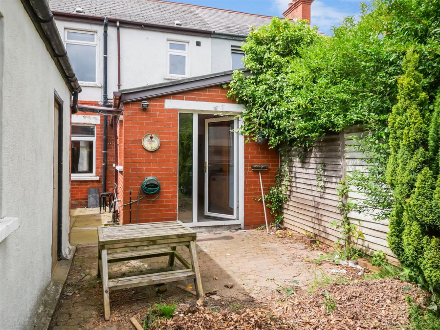 16 Cicero Gardens, Off Castlereagh Road