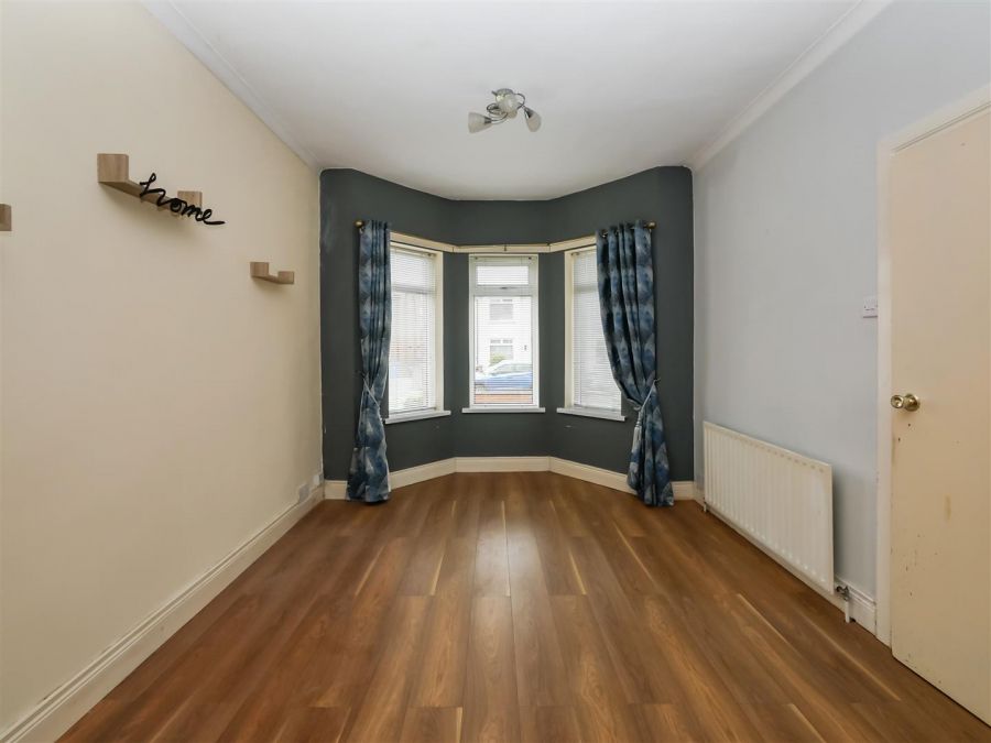 16 Cicero Gardens, Off Castlereagh Road