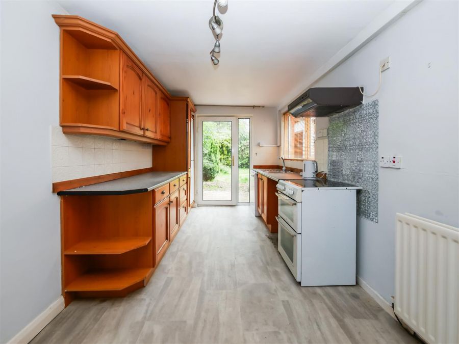 16 Cicero Gardens, Off Castlereagh Road