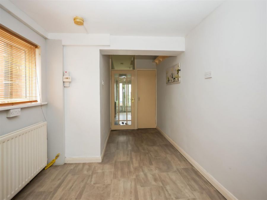 16 Cicero Gardens, Off Castlereagh Road